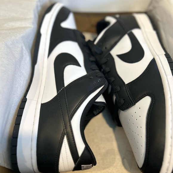 Nike panda dunks DS men’s size 13 - Picture 2 of 4